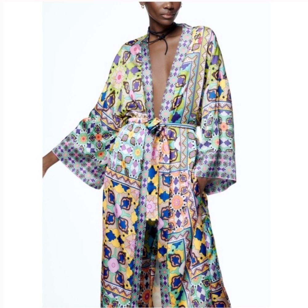 ZARA BELTED KIMONO